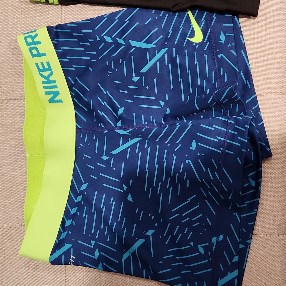 Nike Pro Women 3" Shorts